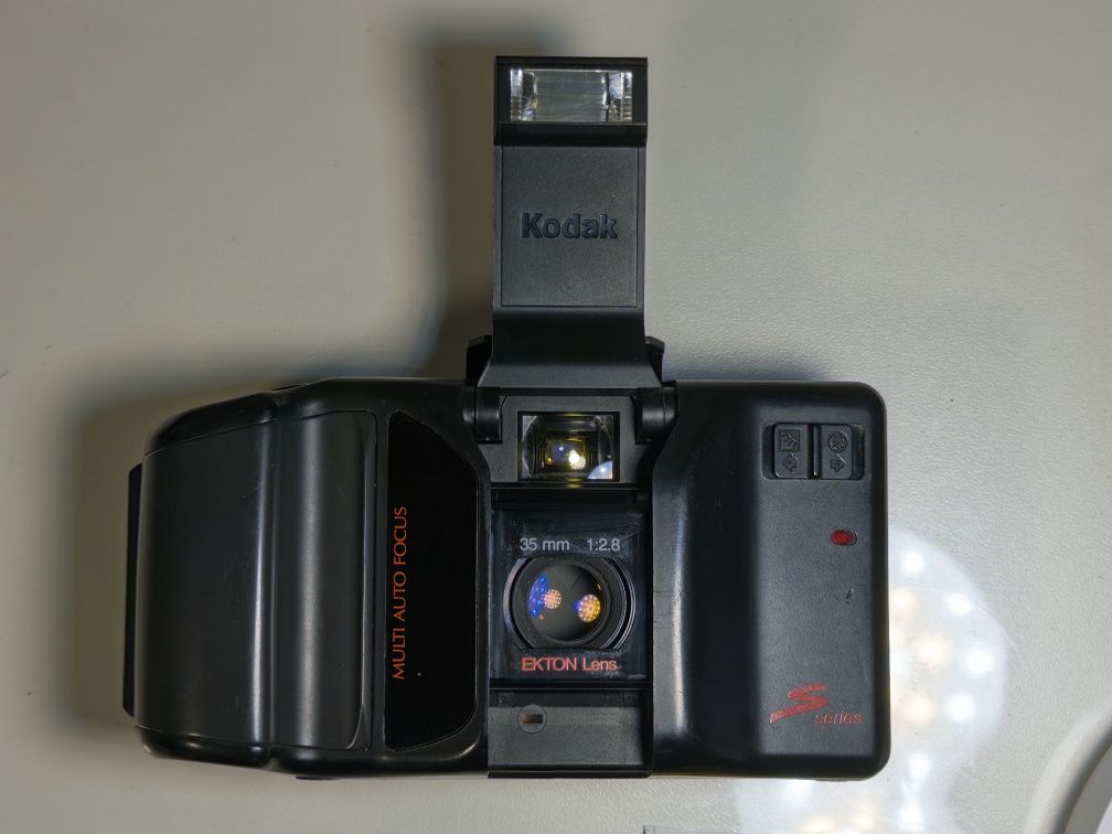 Kodak S1100XL плівковий фотоапарат (ребрендинг Chinon 3001)