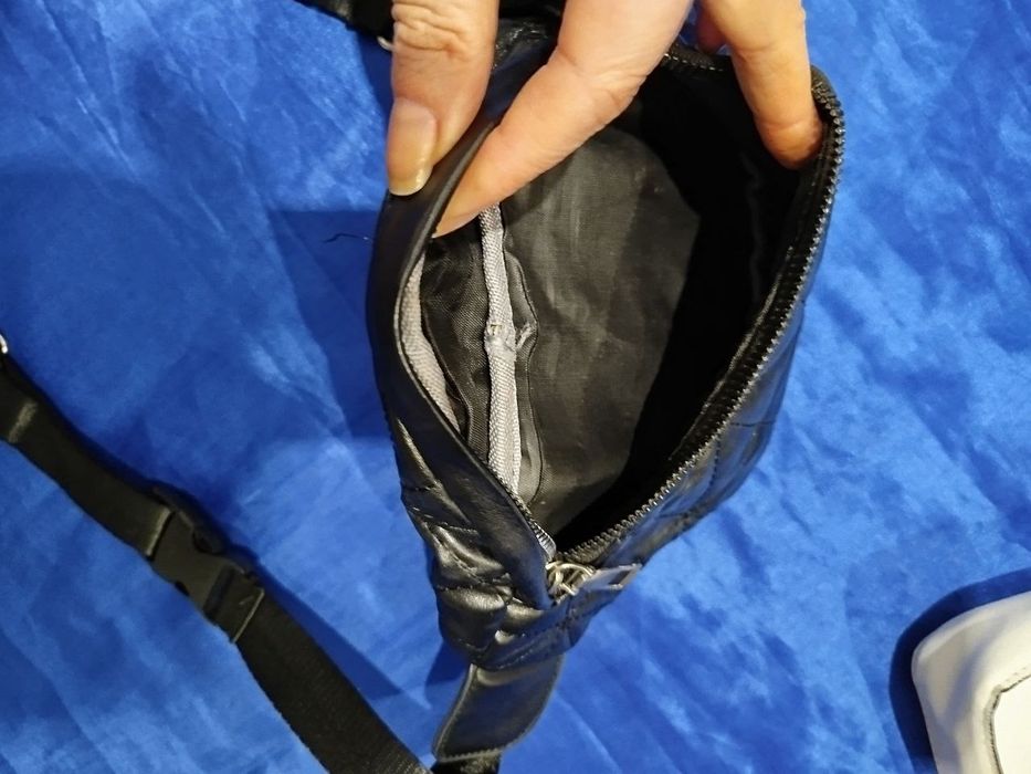 Сумки-бананки, сумки-рюкзаки жіночі