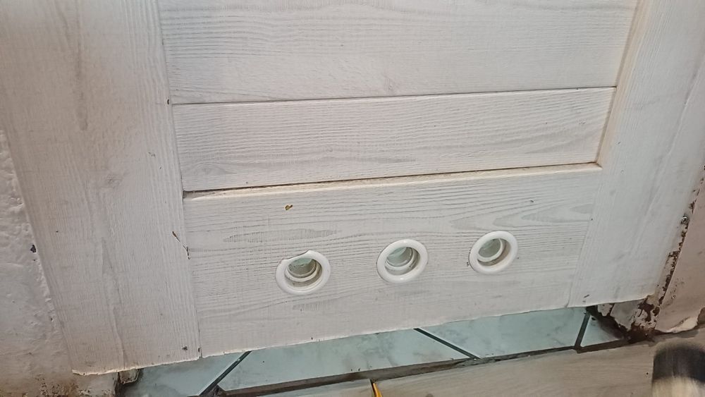 Drzwi łazienkowe 60cm prawe
