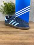 Zamszowe sneakersy Adidas Handball Spezial r44 – wygoda i retro design