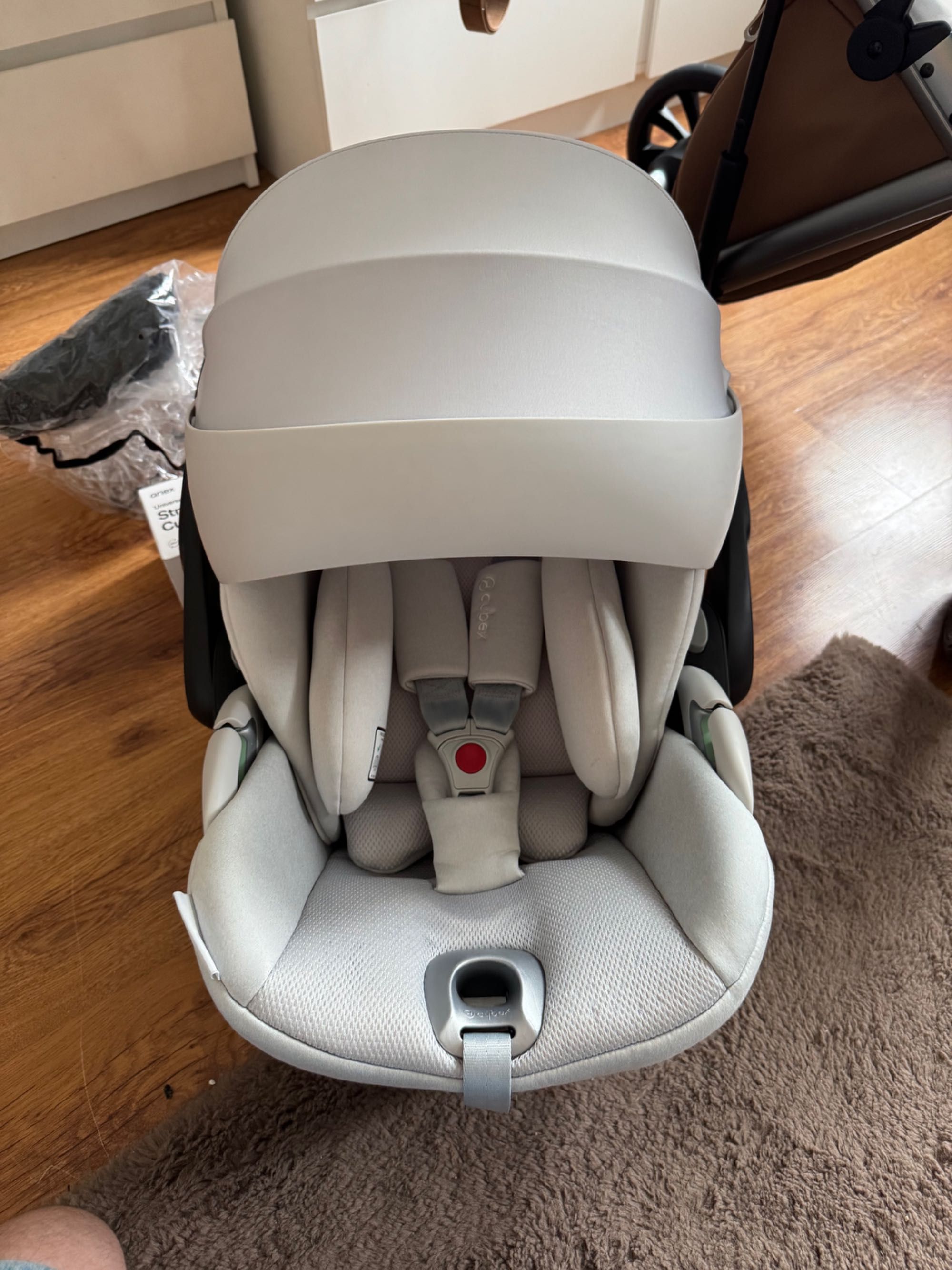 CYBEX Platinum Cloud T i-Size Platinum White Plus z bazą