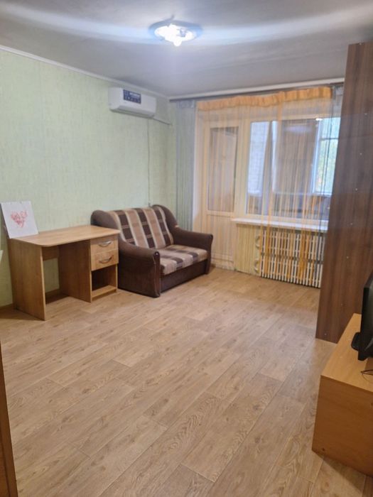 Сдам 1-комнатную квартиру на Тополе Паникахи Тополиная