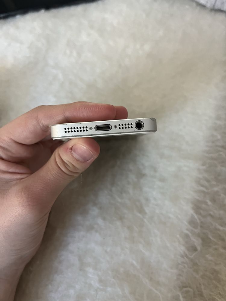 iphone SE white 64 GB