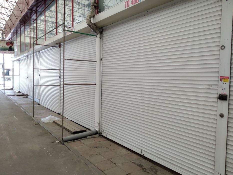 Ролета 3150 * 2900 . Большой выбор б/у ролет разных размеров.