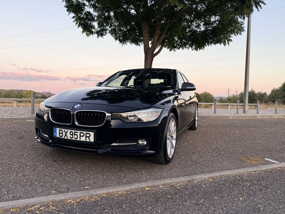 BMW 318d sport de 2013 com apenas 151 mil kms