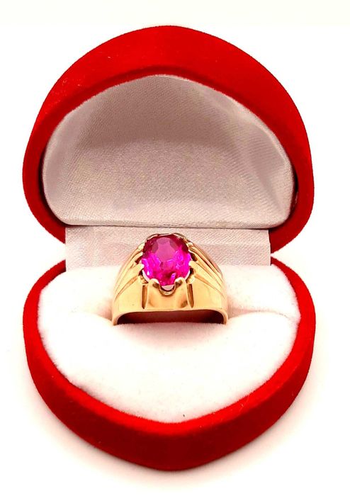 Złoty Sygnet damski z rubinem PR.585 W:7gr R.15 InterSKLEP