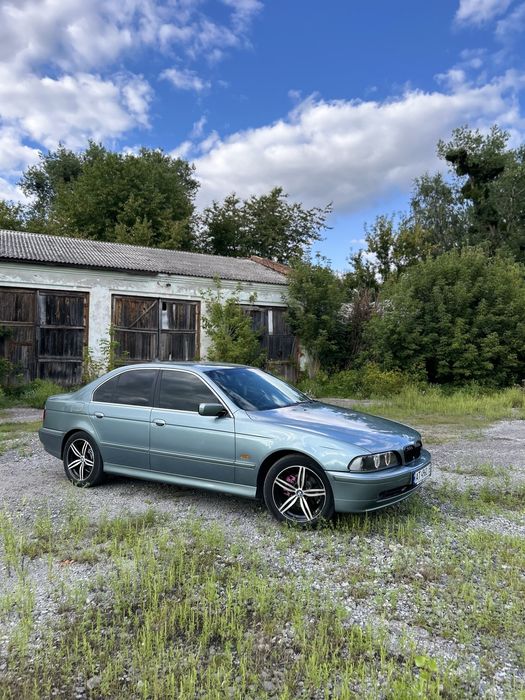 Продам BMW e39 FL