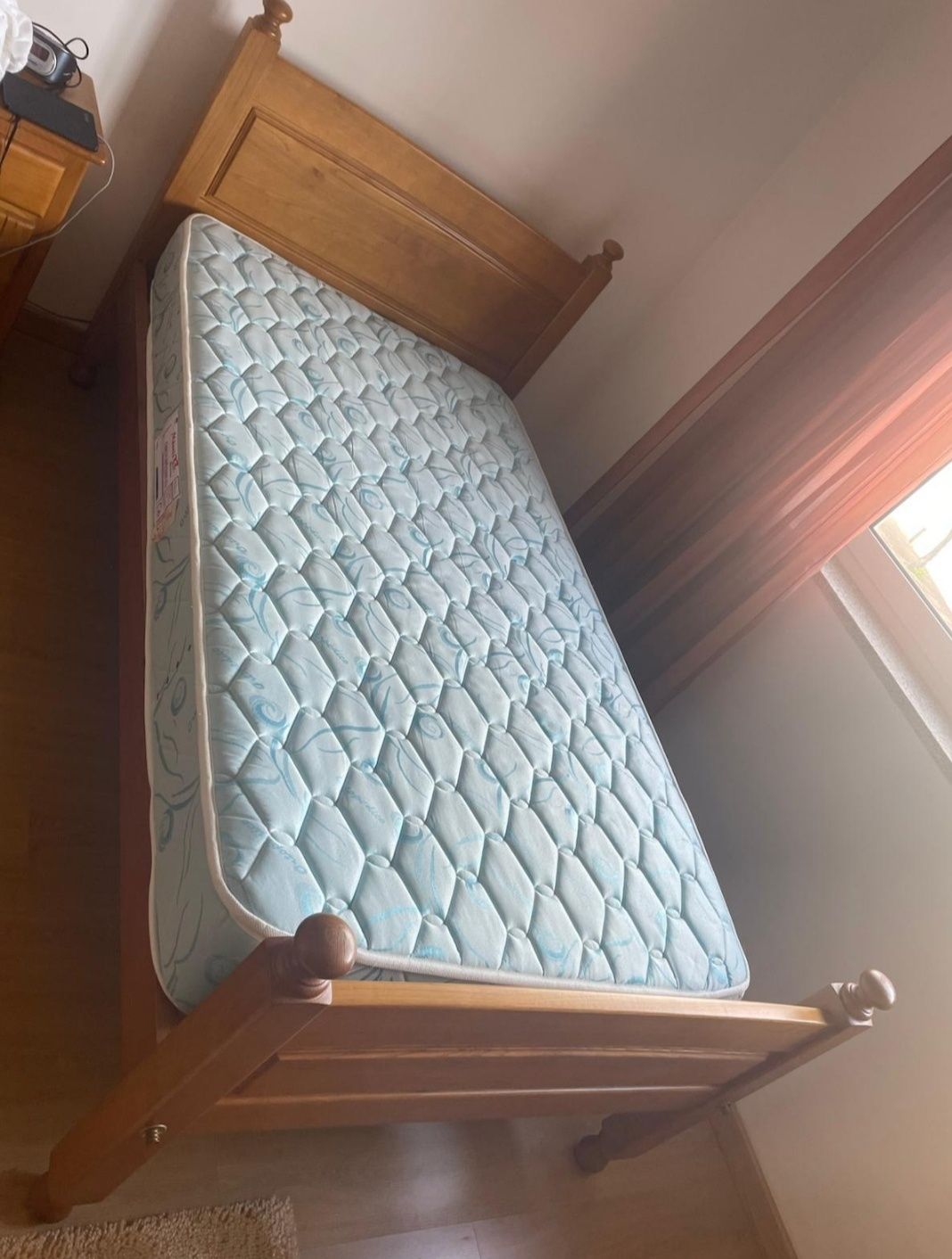 Quarto completo em castanho para vender