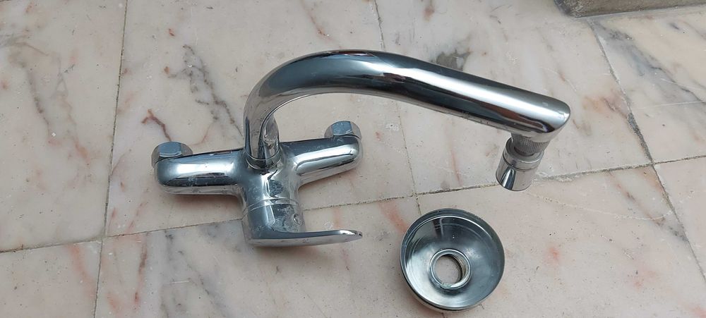 Torneira varias parede banheira, cozinha, lavatório