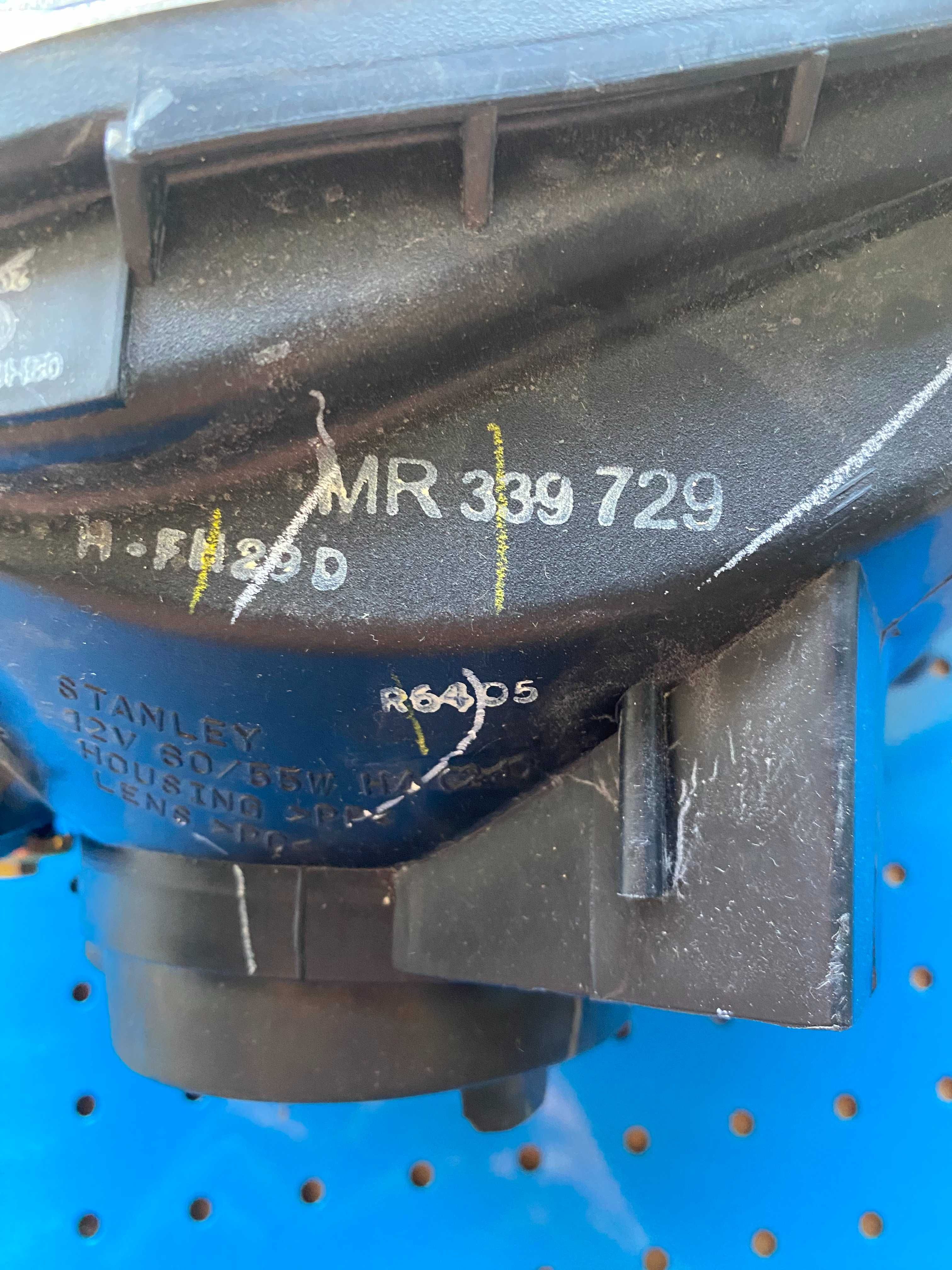 Фара передня ліва Mitsubishi L200 MR339729 Нова