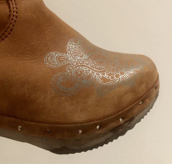 Bota tacão baixo Xuz Handmade