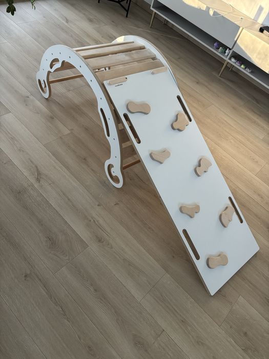 Bujak montessori ze zjezdzalnia/scianka wsponaczkowa