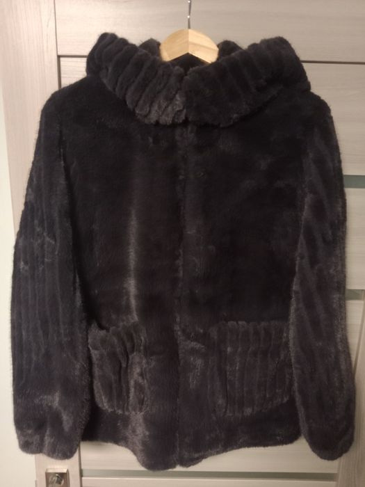 Еко шубка розмір С-М