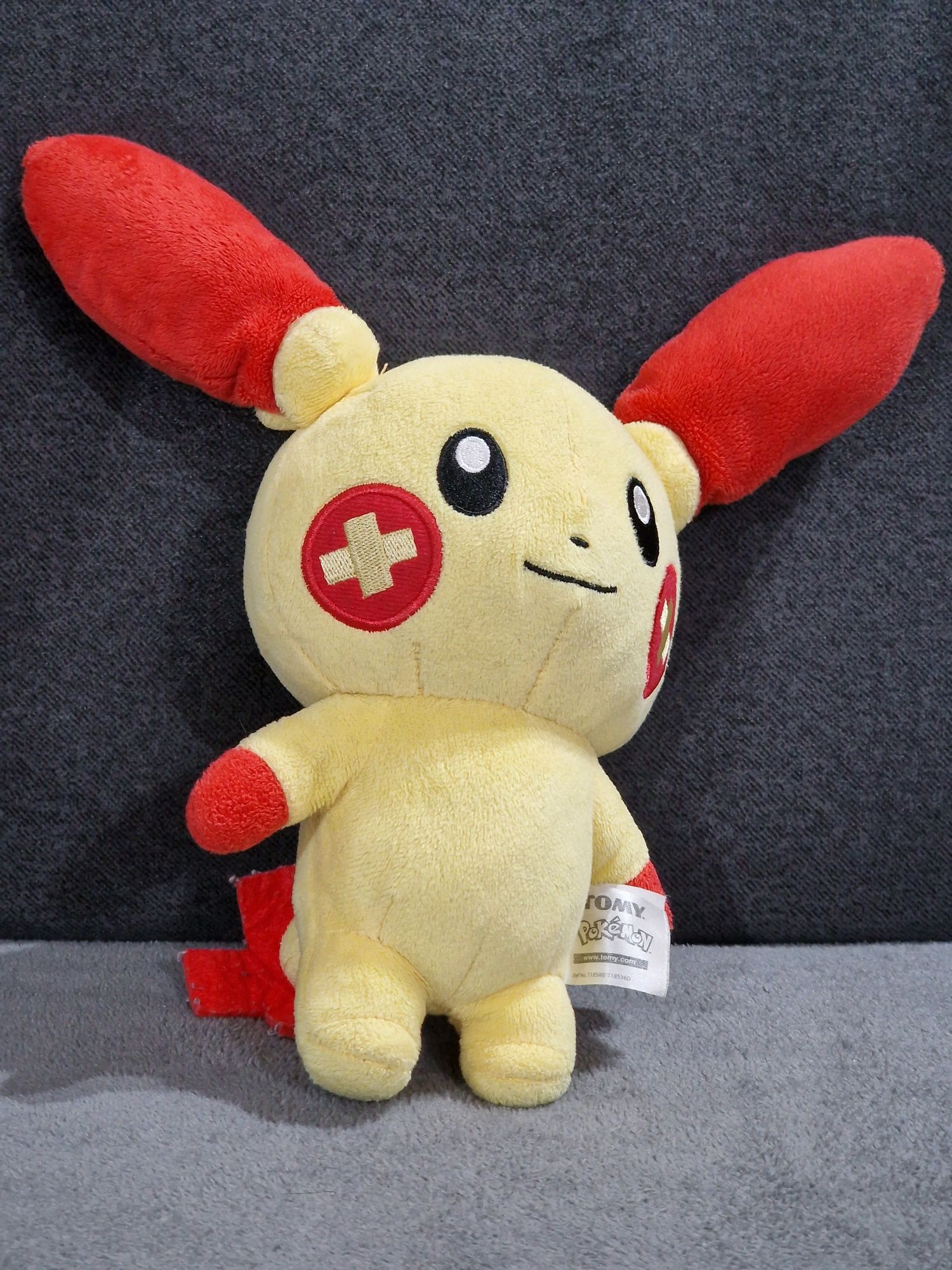 Plusle Pokemon maskotka