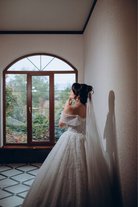 Весільна сукня в ідеальному стані