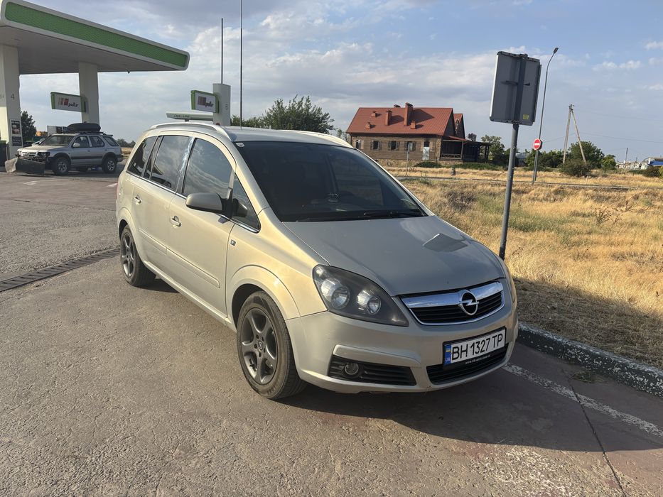 Опель Зафіра Б 2005 рік 1,9 дизель