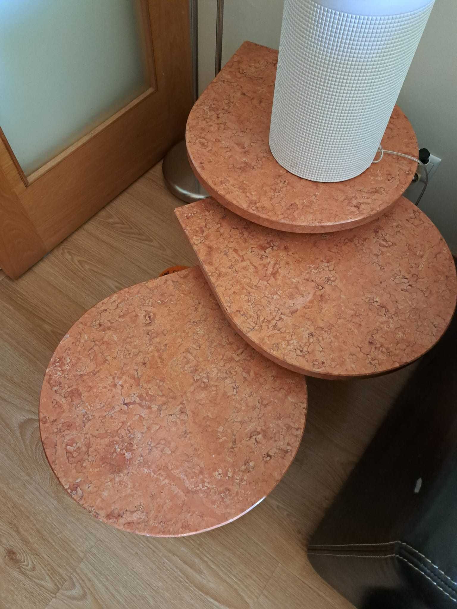 Mesas em Mármore