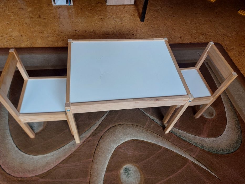 Stolik dziecięcy i dwa krzesła IKEA LATT