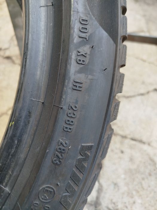 Opona 1szt 255/40/20 101W Pirelli Sotto Zero 3 AO 2023 Idealna 8mm