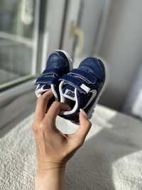 Дитячі кросівки Nike 22р 13 см