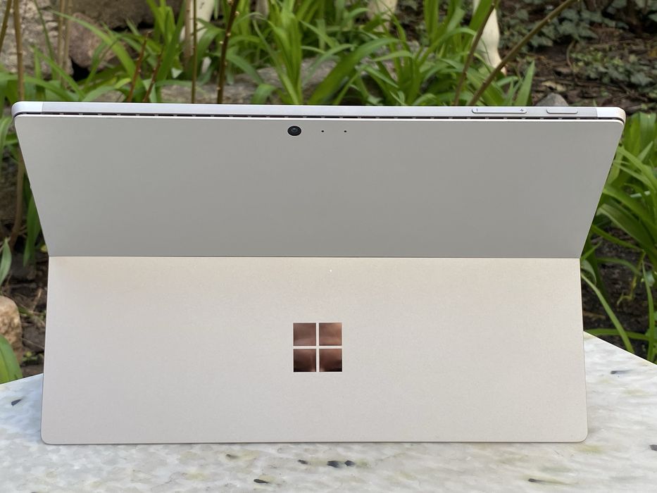 Microsoft Surface Pro 5 128GB SSD + ліцензійний WIN.