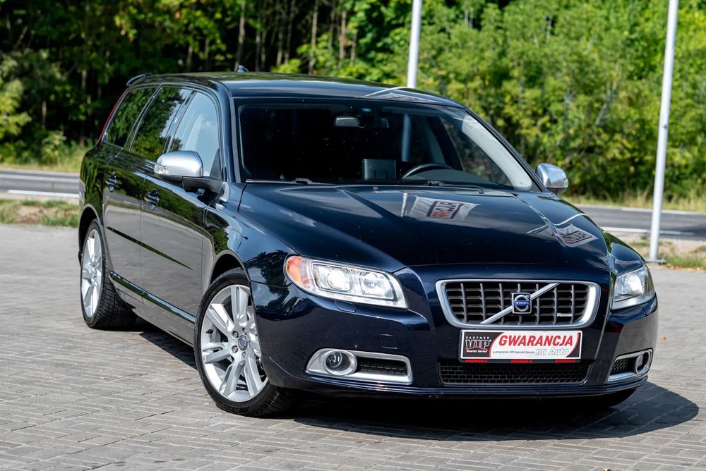 Volvo V70 R-DESIGN 2.4D 185Ps Automat 4x4 XENONY Skóra Navi Bezwypadkowy
