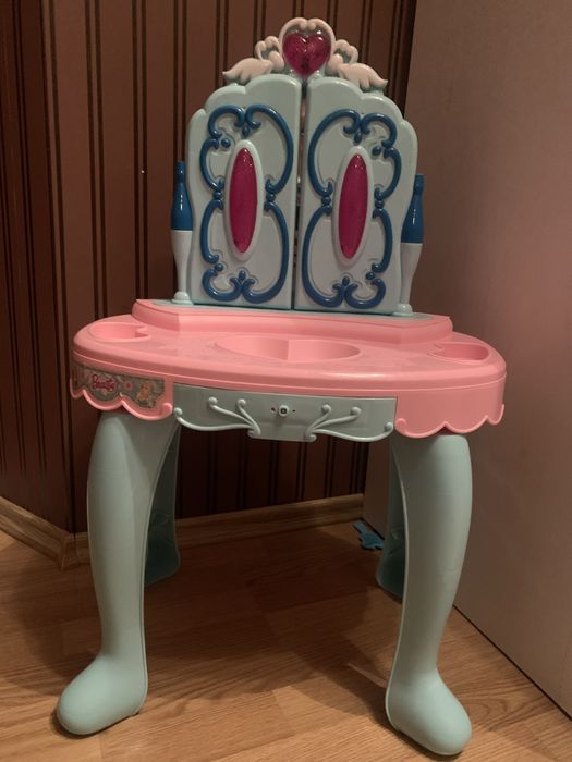 Туалетний столик дитячий