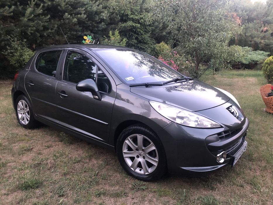 Peugeot 207 hatchback