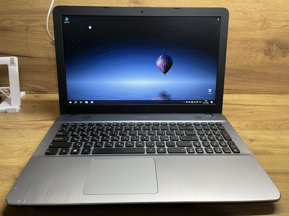 ASUS X541SC | Intel Pentium N3701 | SSD 224gb | 4 gb ОЗУ | NVIDIA 810M