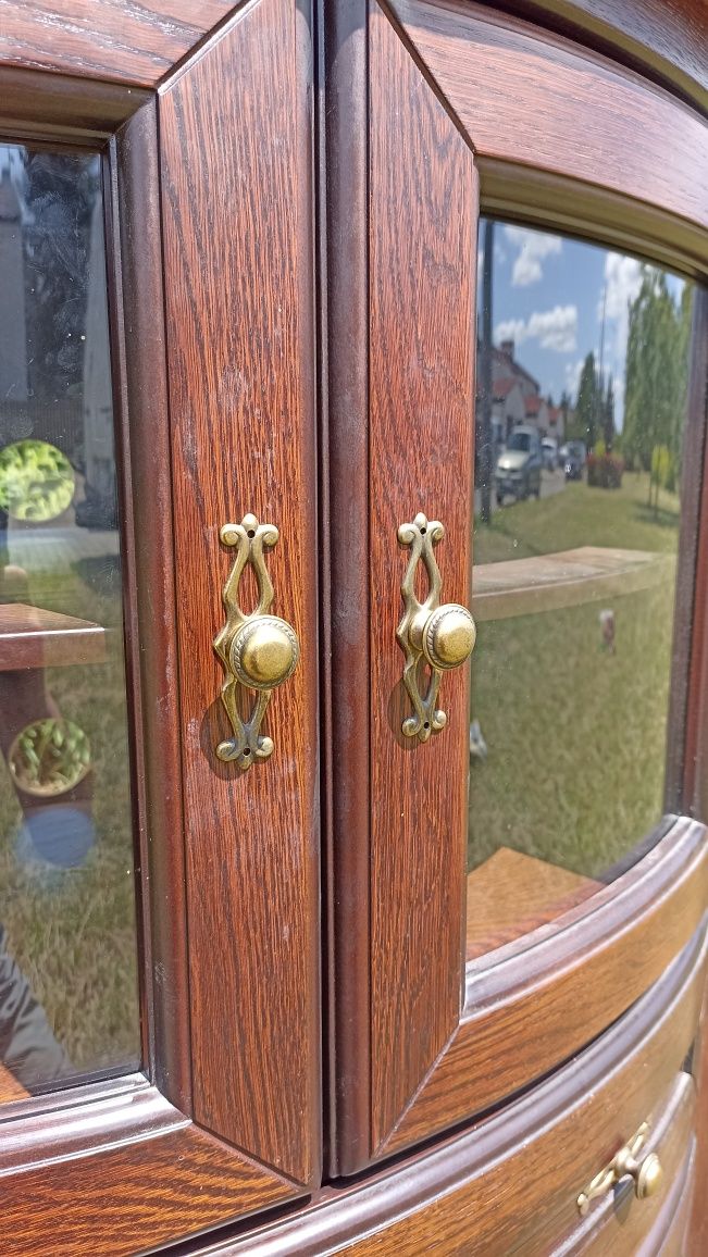 Komoda w stylu retro
