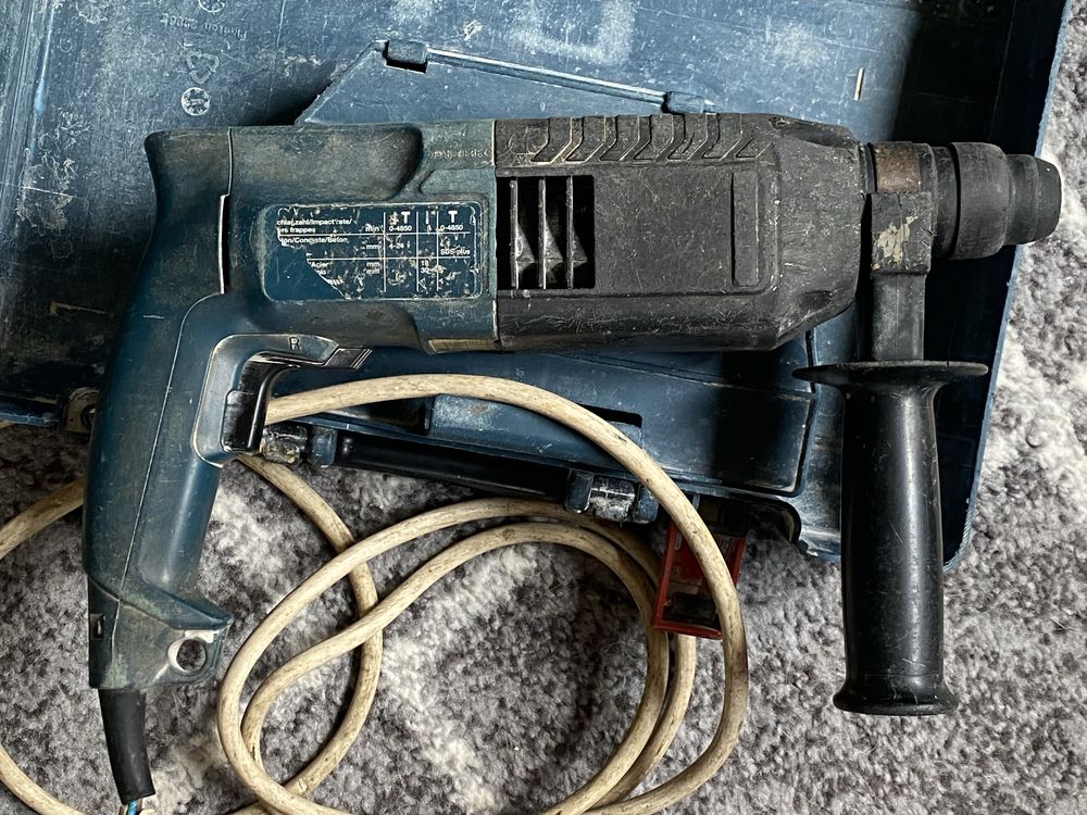 Продам перформтор bosch GBH 2-24.