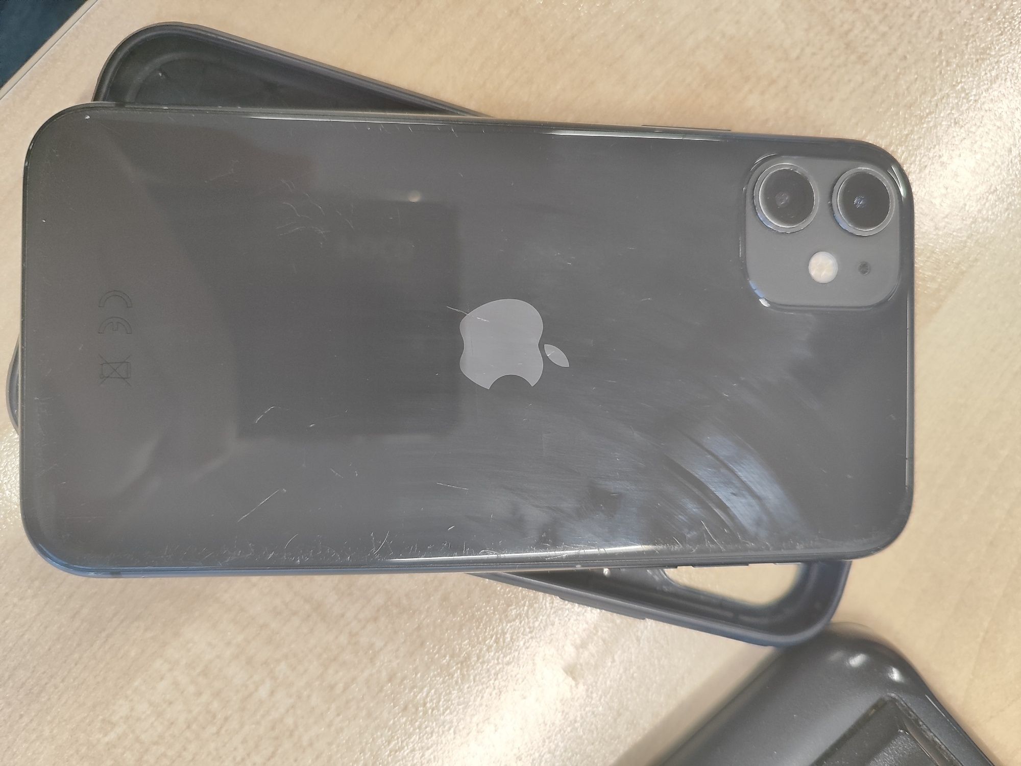 iPhone 11 64gb WAWA z fakturą VAT komplet