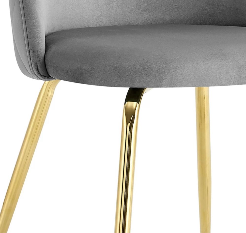 Cadeiras novas /varias cores /detalhes dourados