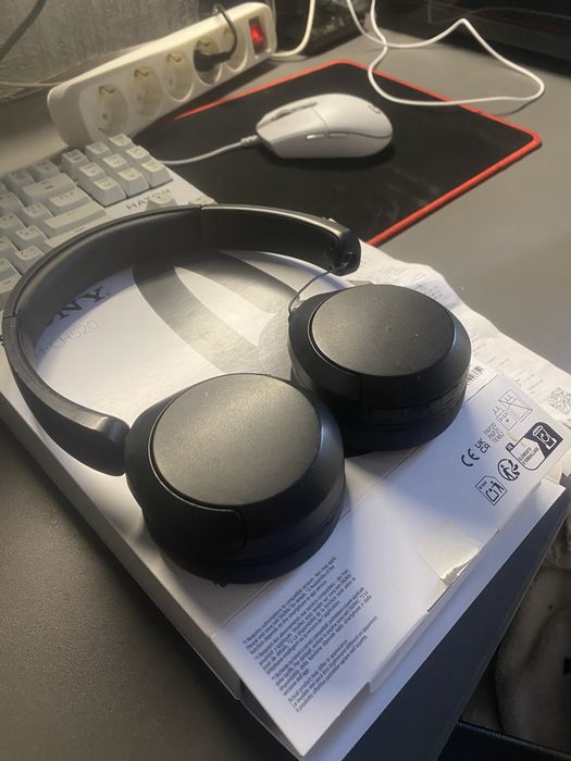 навушники sony wh520 з дефектом