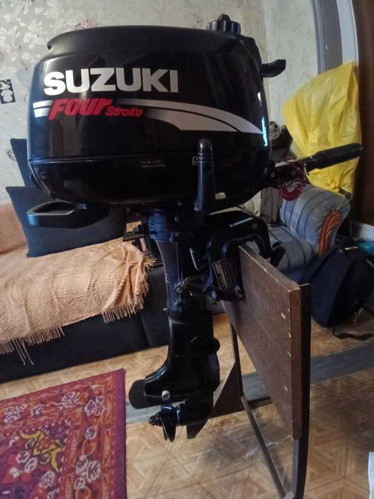 Suzuki DF-6S човновий двигун чотиритактний