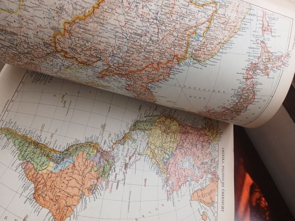Przedwojenny niemiecki atlas świata Meyers