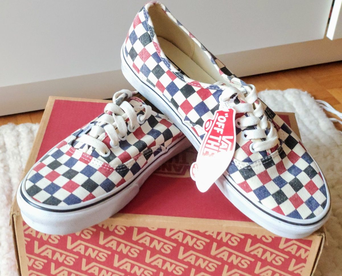 Sneakersy – Vans Authentic Washed – W kratkę (42)