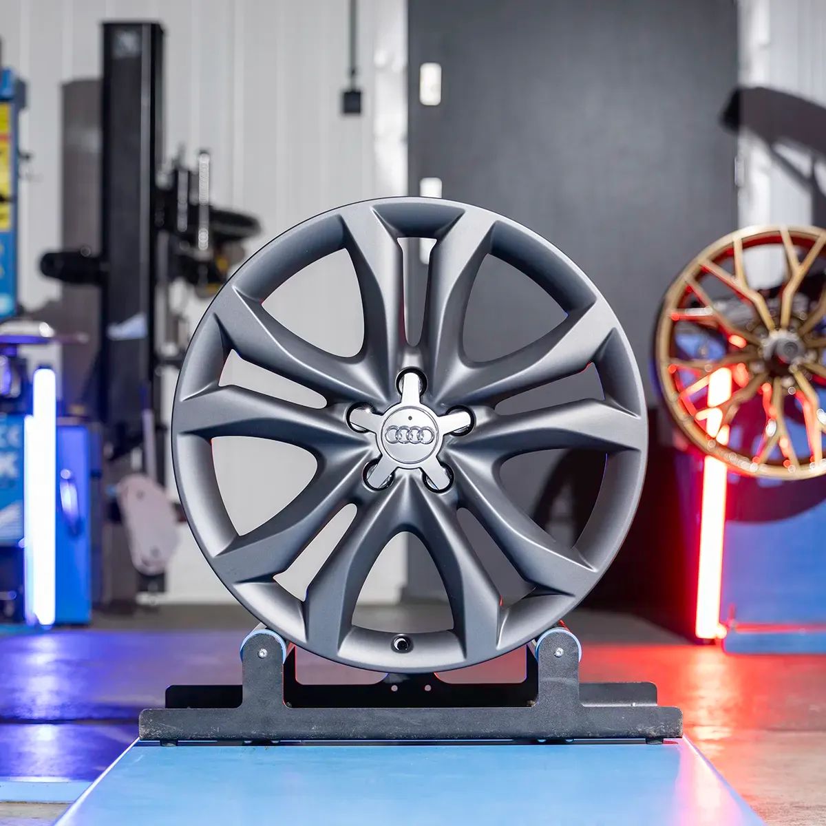 NOWE Felgi Audi 19 A4 A5 A6 A7 A8 Q3 Q5 Q7