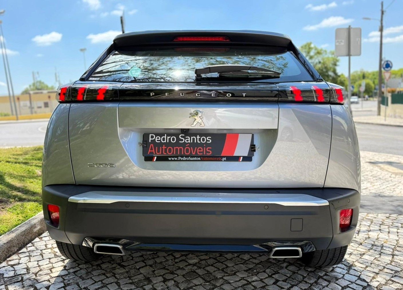 Peugeot 2008 1.2 PureTech Allure EAT8
