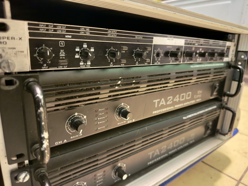 Końcówki mocy, Wzmacniacz t.amp TA2400.+ Crossover + case komplet