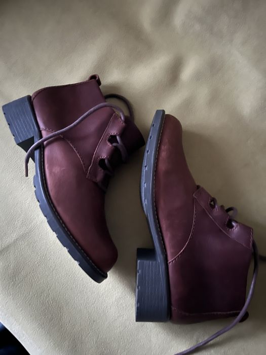 Ботіночки жіночі