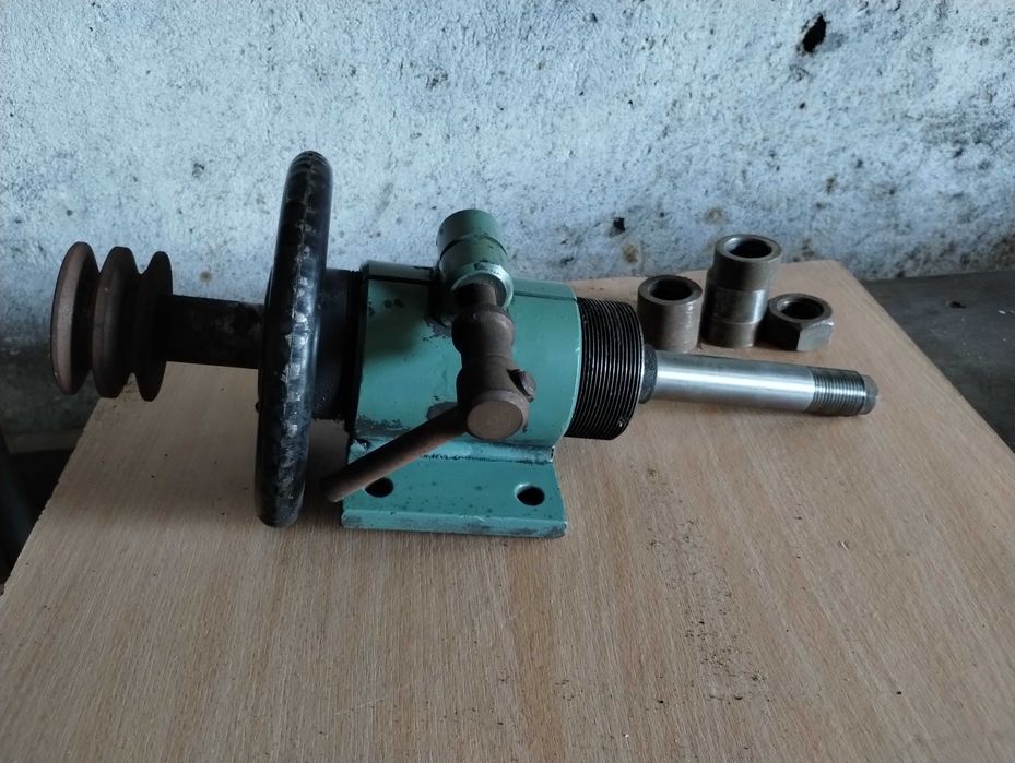 Wrzeciono frezarki do obróbki drewna