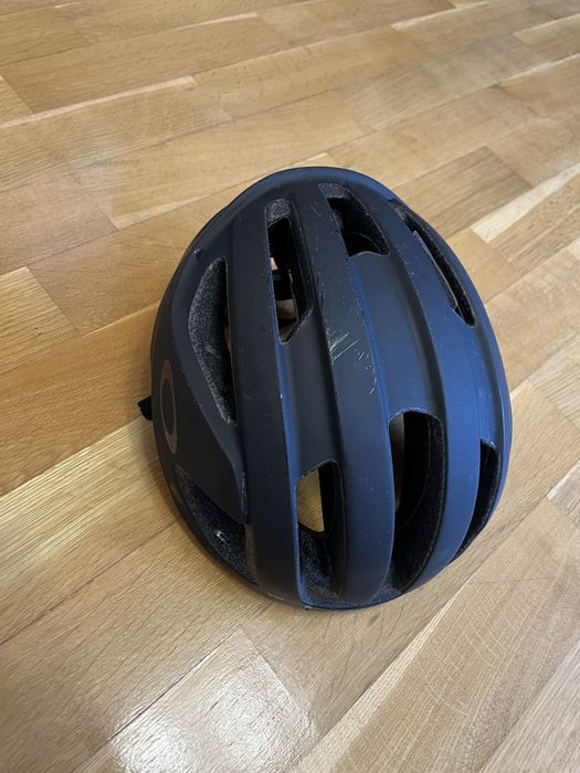 Велосипедний шолом Oakley