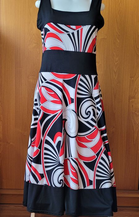 Sukienka w print rozmiar L/XL