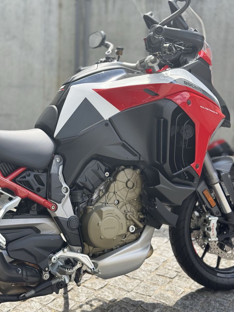 Ducati Multistrada V4 S Travel Radar