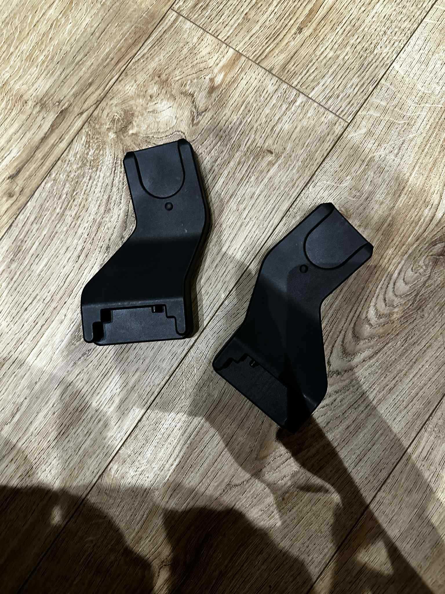 Adaptery  ESPIRO do fotelików samochodowych MC adapter łącznik
