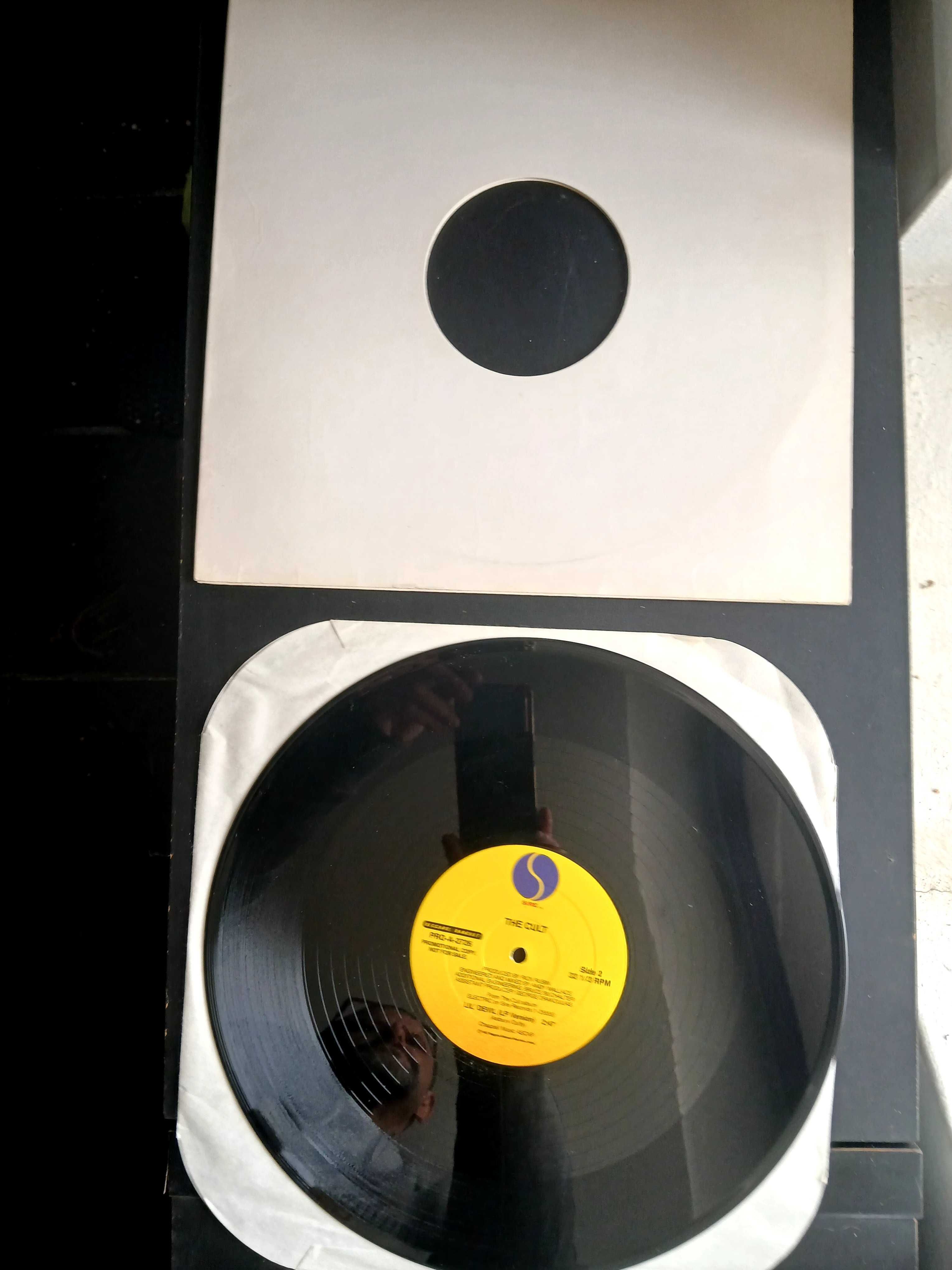 THE CULT

- Love Removal Machine 12" /


- Lil' Devil 12" Promo