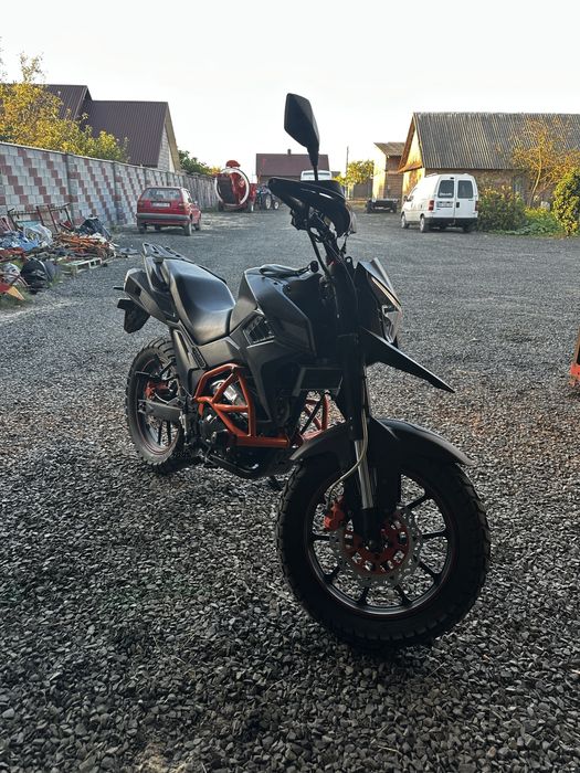 Мотоцикл spark 300