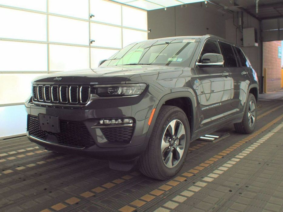 Jeep Grand Cherokee Auta z USA - Zapytaj o więcej ofert!