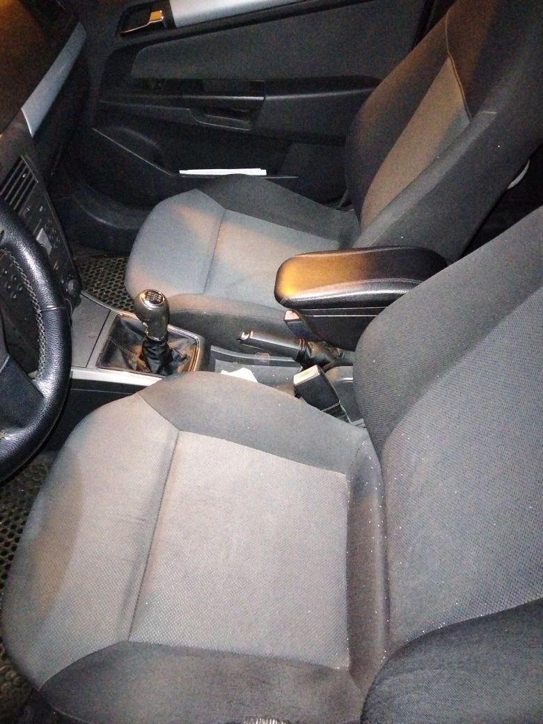 Opel Astra  1.3 cdti